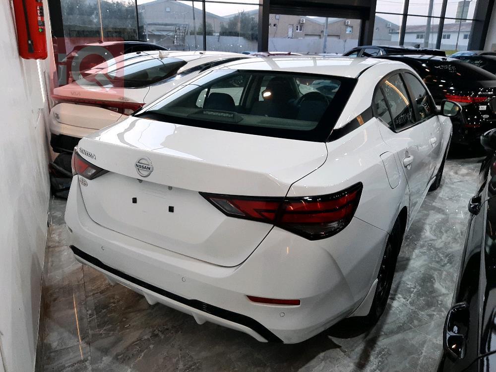 نیسان سێنترا